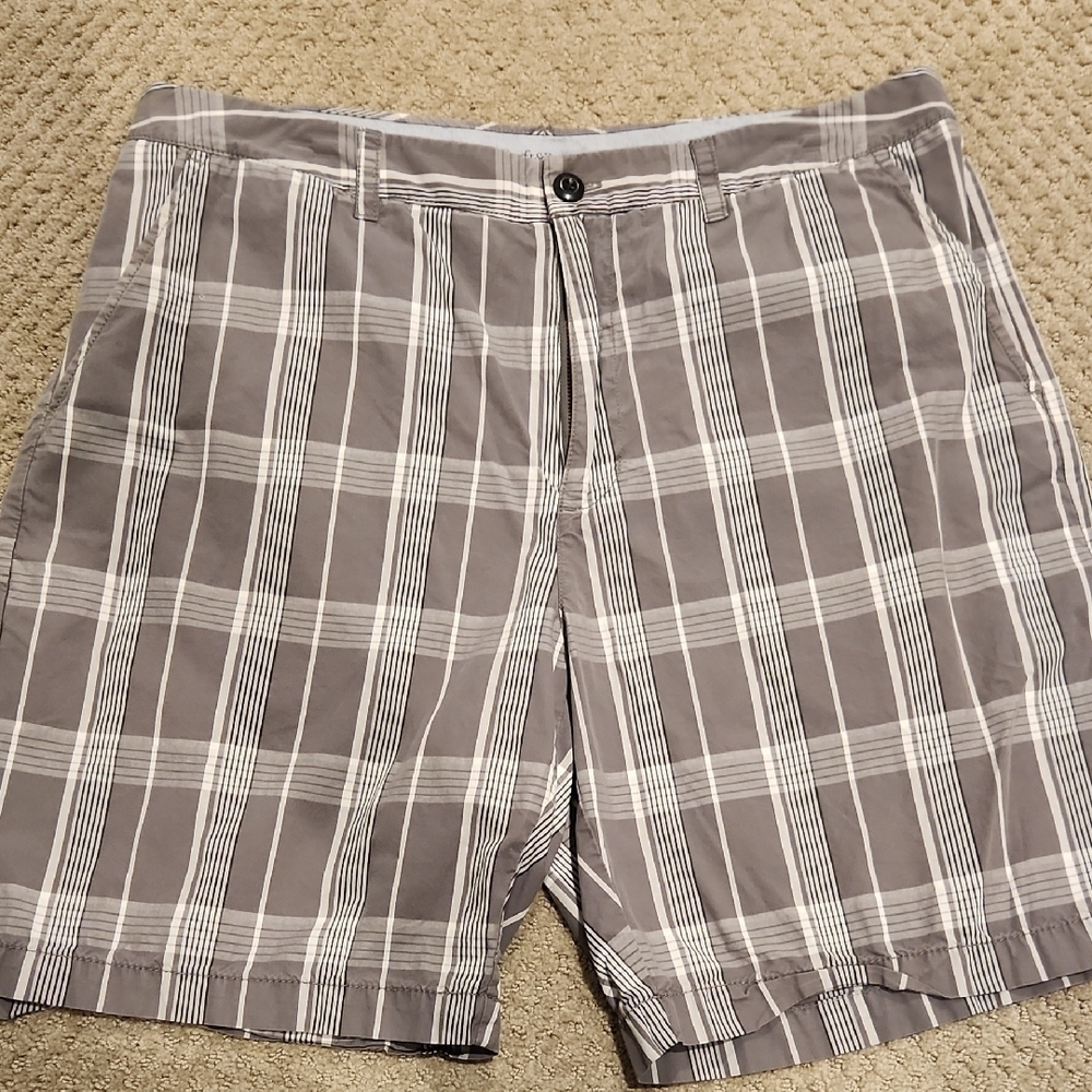 Gray Plaid Men's Shorts Sz 36